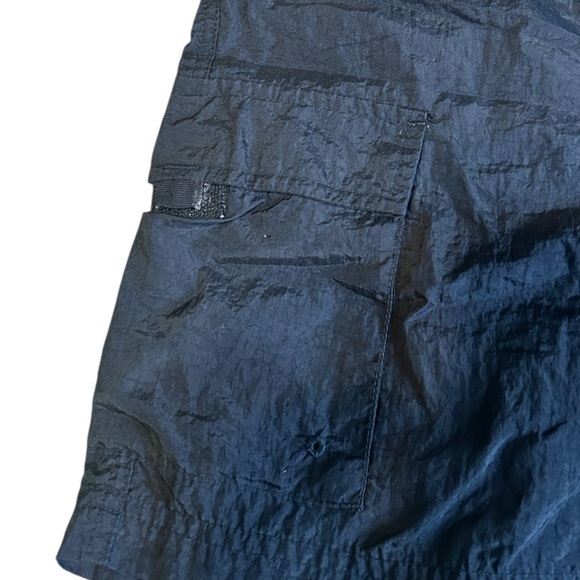 Vintage Columbia Black Nylon Shorts Womens M Y2K Hiking Outdoor Gorpcore - Picture 4 of 11